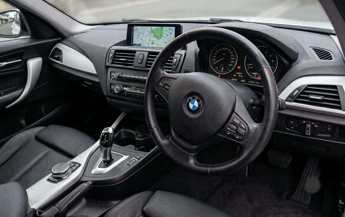 2015 BMW 1 Series 116i, interior, dashboard and front seats